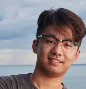 Ruizhe Zhao