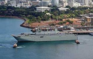 Defence ships in Darwin harbour